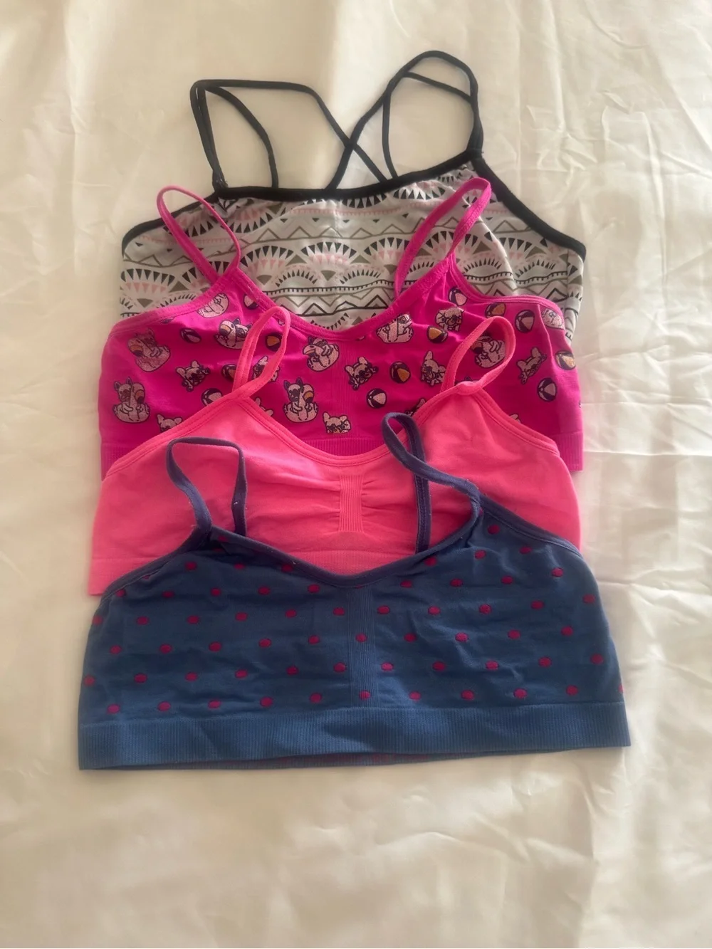 Girls Pack of 4  Seamless Bralette Tops - Pink, Hot Pink, Navy size M